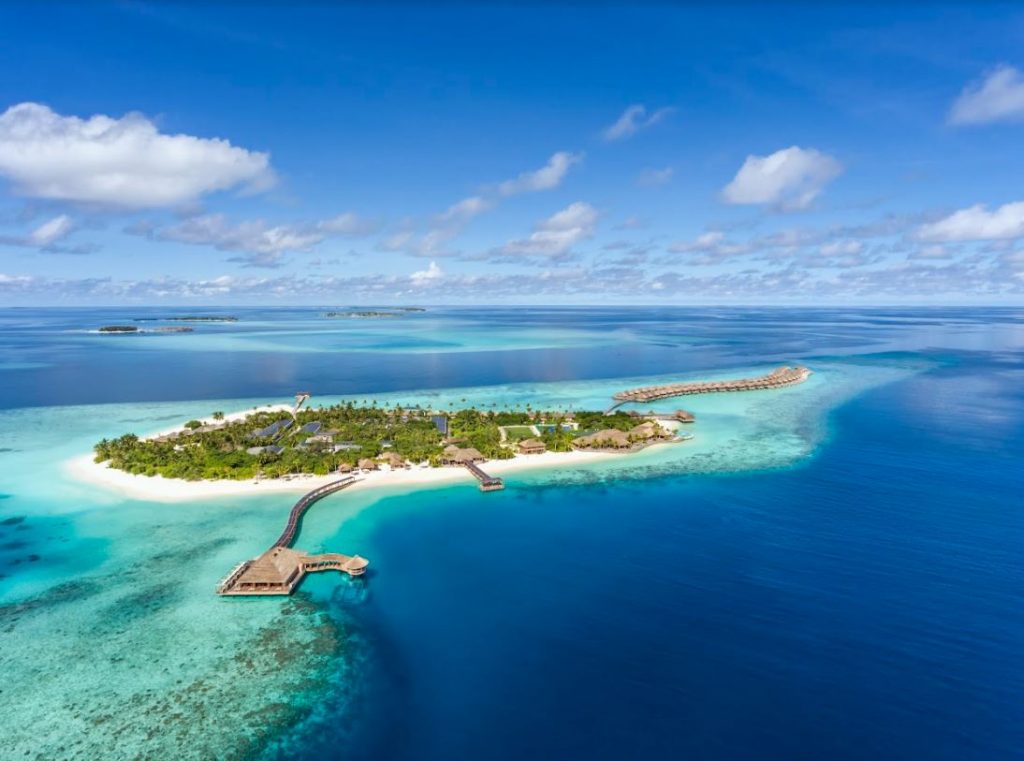hurawalhi-island-resort-maldives-diving-utopia
